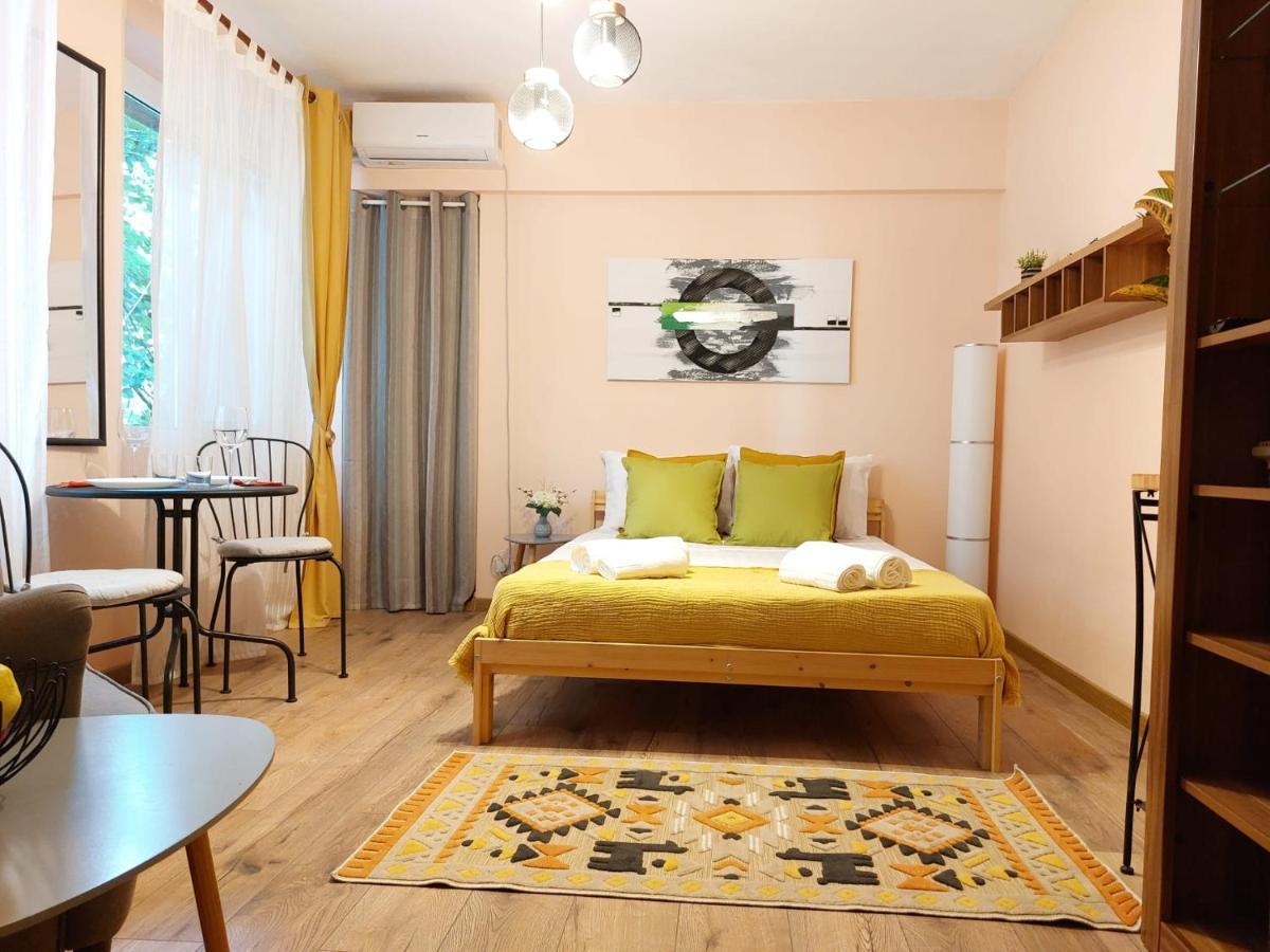 Laroka House Cosy Studio Universitate Bucharest Exterior photo